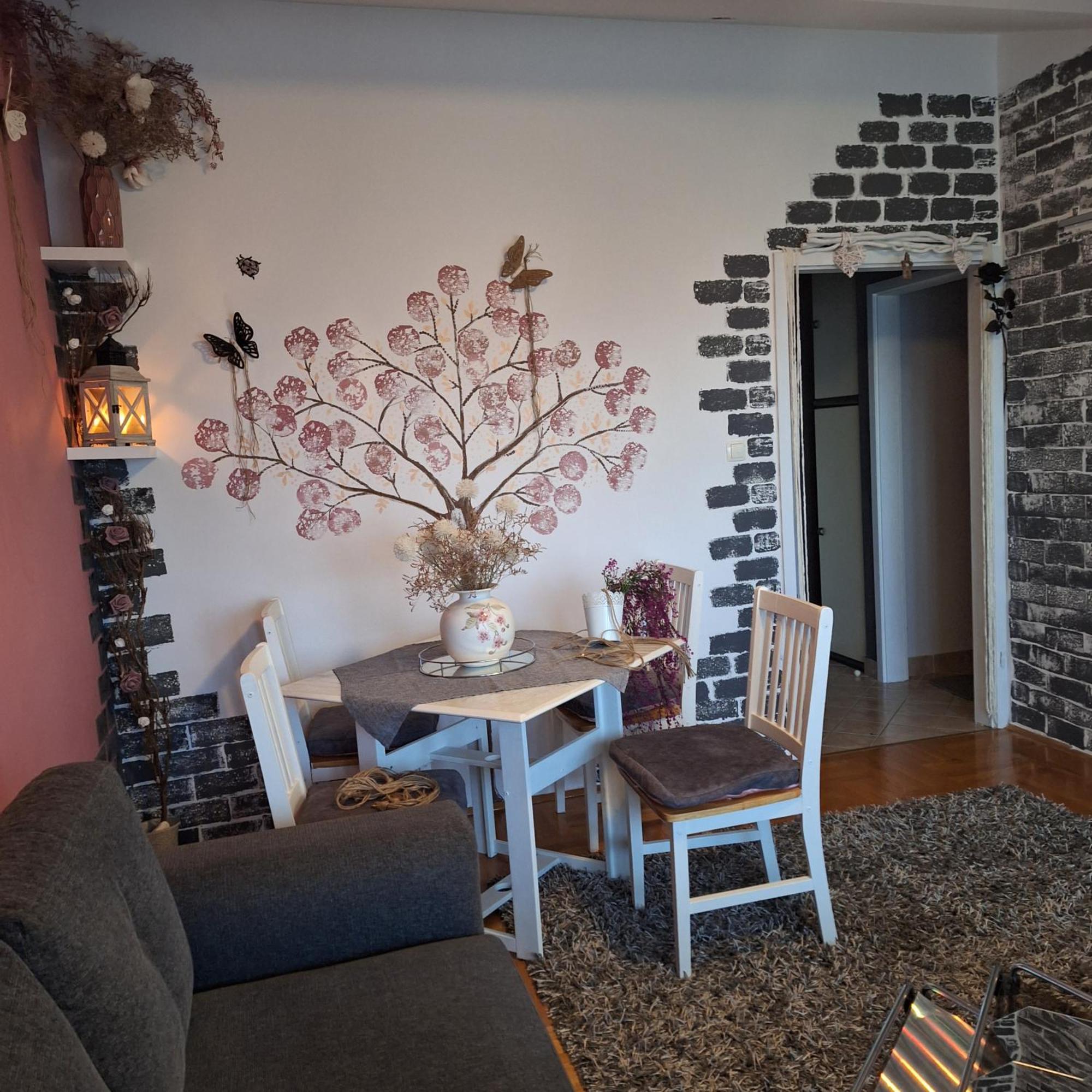 Kaštel NoviMilaアパートメント エクステリア 写真