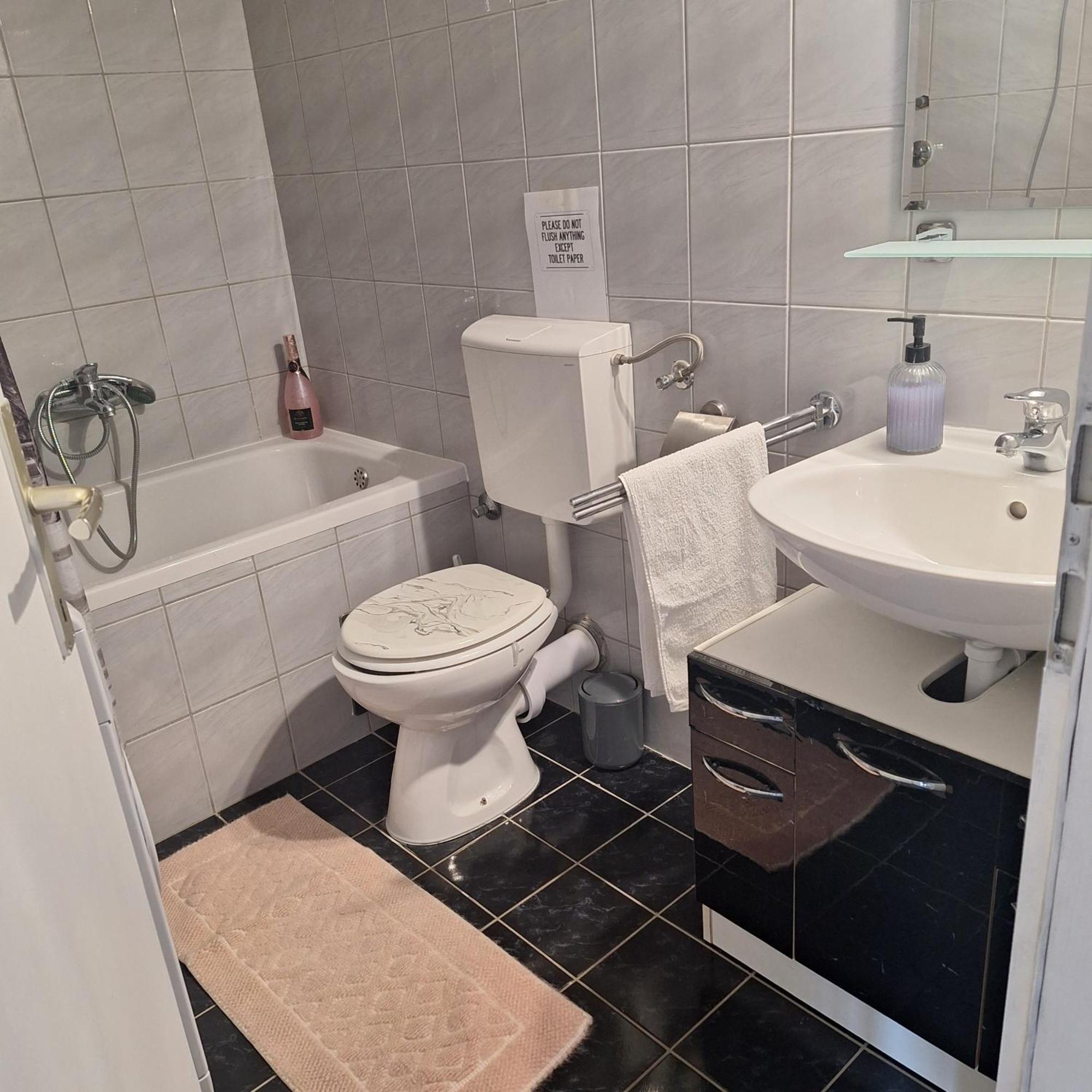 Kaštel NoviMilaアパートメント エクステリア 写真